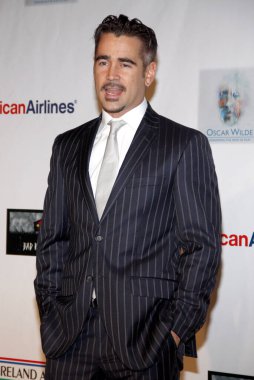 Colin Farrell, 23 Şubat 2012 'de ABD' nin Kaliforniya eyaletinin Bad Robot şehrinde düzenlenen 