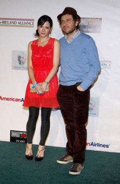 Elaine Cassidy ve David Lord, 23 Şubat 2012 'de ABD' nin Los Angeles kentindeki Bad Robot 'ta düzenlenen 