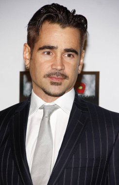 Colin Farrell, 23 Şubat 2012 'de ABD' nin Kaliforniya eyaletinin Bad Robot şehrinde düzenlenen 