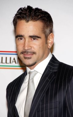 Colin Farrell, 23 Şubat 2012 'de ABD' nin Kaliforniya eyaletinin Bad Robot şehrinde düzenlenen 