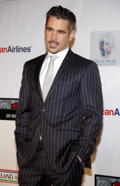 Colin Farrell, 23 Şubat 2012 'de ABD' nin Kaliforniya eyaletinin Bad Robot şehrinde düzenlenen 