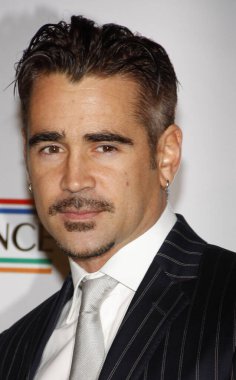 Colin Farrell, 23 Şubat 2012 'de ABD' nin Kaliforniya eyaletinin Bad Robot şehrinde düzenlenen 