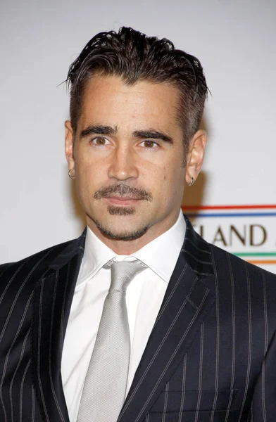 Colin Farrell, 23 Şubat 2012 'de ABD' nin Kaliforniya eyaletinin Bad Robot şehrinde düzenlenen 