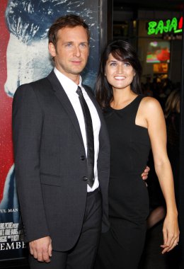 Josh Lucas, AFI FEST 2011 Açılış Gecesi Dünya Galası 'nda J. Edgar, 3 Kasım 2011 'de Hollywood, ABD' deki Grauman 'ın Çin Tiyatrosu' nda düzenlendi.