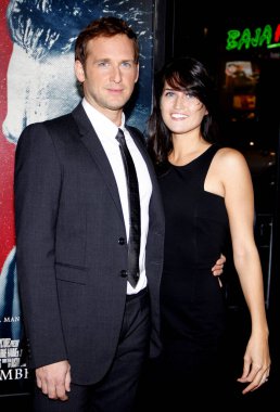Josh Lucas, AFI FEST 2011 Açılış Gecesi Dünya Galası 'nda J. Edgar, 3 Kasım 2011 'de Hollywood, ABD' deki Grauman 'ın Çin Tiyatrosu' nda düzenlendi.