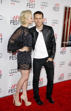 Francesca Eastwood, 3 Kasım 2011 'de ABD' nin Los Angeles kentindeki Grauman 'ın Çin Tiyatrosu' nda düzenlenen AFI Fest 2011 açılış gecesi 