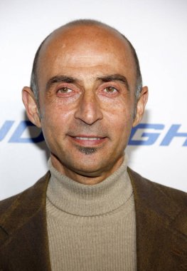 Shaun Toub, 7 Mart 2012 'de ABD' nin Los Angeles DGA Tiyatrosu 'nda yapılan' Jeff, Evde Yaşıyor 'galasında.