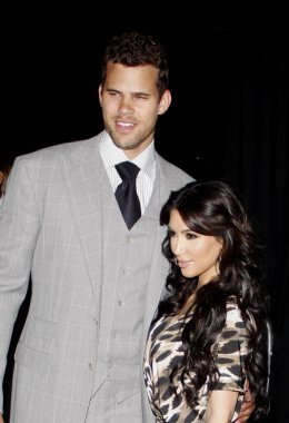 Kris Humphries ve Kim Kardashian Kardashian Koleksiyon Fırlatma Partisi 'nde 17 Ağustos 2011' de Hollywood 'daki Koloni' de düzenlendi..