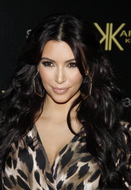 Kardashian Koleksiyon Fırlatma Partisi 'nde Kim Kardashian 17 Ağustos 2011' de Hollywood 'daki Koloni' de düzenlendi..