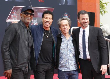 Samuel L. Jackson, Lionel Richie, Jimmy Kimmel ve Brian Grazer Lionel Richie el ve ayak izi törenle Tcl Çin Tiyatrosu Hollywood, ABD 7 Mart 2018 düzenlenen.