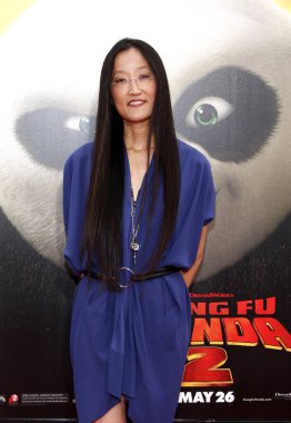 Jennifer Yuh Nelson, 22 Mayıs 2011 'de Hollywood' daki Grauman 'ın Çin Tiyatrosu' nda düzenlenen Kung Fu Panda 2 'nin Los Angeles galasında.