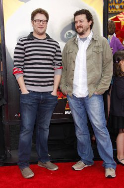 Seth Rogen ve Danny McBride, 22 Mayıs 2011 'de Hollywood' daki Grauman 'ın Çin Tiyatrosu' nda düzenlenen 'Kung Fu Panda 2' nin Los Angeles galasında.