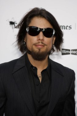 Dave Navarro, 11 Ekim 2009 'da ABD' nin Hollywood kentindeki Grauman 'ın Çin Tiyatrosu' nda düzenlenen 13. Geleneksel Los Angeles Latin Film Festivali açılış galasında.