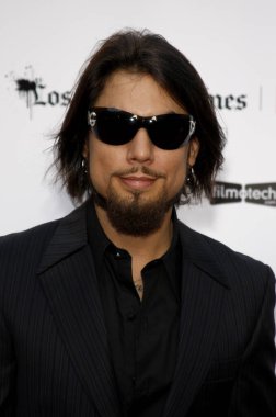 Dave Navarro, 11 Ekim 2009 'da ABD' nin Hollywood kentindeki Grauman 'ın Çin Tiyatrosu' nda düzenlenen 13. Geleneksel Los Angeles Latin Film Festivali açılış galasında.