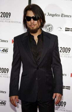 Dave Navarro, 11 Ekim 2009 'da ABD' nin Hollywood kentindeki Grauman 'ın Çin Tiyatrosu' nda düzenlenen 13. Geleneksel Los Angeles Latin Film Festivali açılış galasında.
