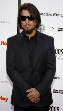 Dave Navarro, 11 Ekim 2009 'da ABD' nin Hollywood kentindeki Grauman 'ın Çin Tiyatrosu' nda düzenlenen 13. Geleneksel Los Angeles Latin Film Festivali açılış galasında.