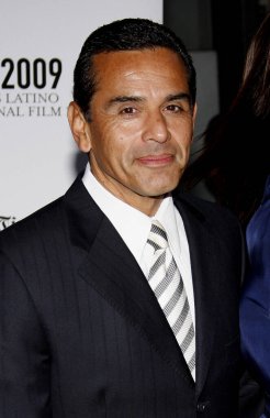 Antonio Villaraigosa, 11 Ekim 2009 'da ABD' nin Hollywood kentindeki Grauman 'ın Çin Tiyatrosu' nda düzenlenen 13..