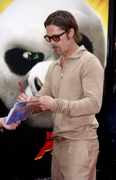2011年5月22日 米国ハリウッドのグラマンズ中国劇場で開催された Kung Panda のロサンゼルス初演のブラッド ピット — ストック写真