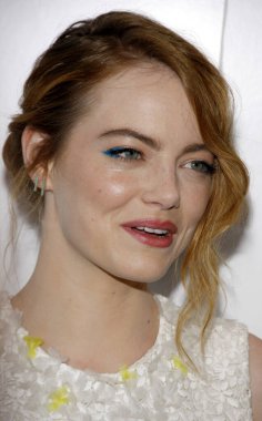 Emma Stone, 9 Temmuz 2015 'te ABD' nin Beverly Hills kentindeki WGA Tiyatrosu 'nda düzenlenen 