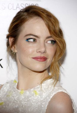 Emma Stone, 9 Temmuz 2015 'te ABD' nin Beverly Hills kentindeki WGA Tiyatrosu 'nda düzenlenen 