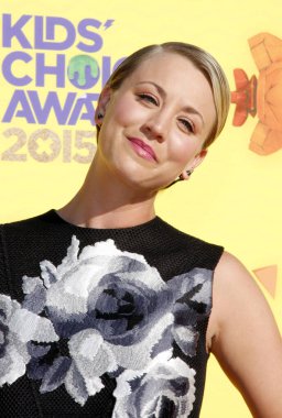 Kaley Cuoco, 28 Mart 2015 tarihinde Inglewood, ABD 'de düzenlenen 2015 Nickelodeon Çocuk Seçimi Ödülleri' nde.