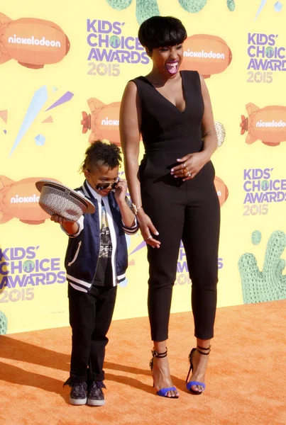 Jennifer Hudson Και David Daniel Otunga Στα 2015 Nickelodeon Kids — Φωτογραφία Αρχείου