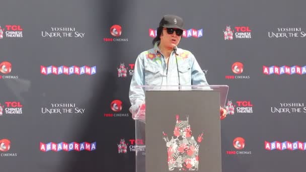 Gene Simmons Japonského Hudebníka Yoshiki Září 2023 Účastní Ceremoniálu Otisků — Stock video