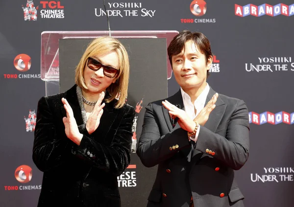 Lee Byung Hun Den Japanska Musikern Yoshiki Deltar Hand Och — Stockfoto