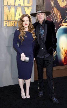 Lisa Marie Presley ve Michael Lockwood 'un Mad Max: Fury Road' un dünya prömiyerinde 7 Mayıs 2015 'te Hollywood, ABD' deki TCL Çin Tiyatrosu IMAX 'te gerçekleştirilmiştir..