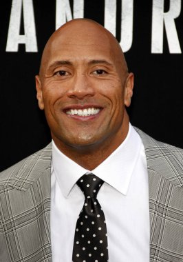 Dwayne Johnson, 26 Mayıs 2015 Salı günü Hollywood 'daki TCL Çin Tiyatrosu IMAX' te düzenlenen San Andreas 'ın Los Angeles galasında.  