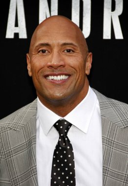 Dwayne Johnson, 26 Mayıs 2015 Salı günü Hollywood 'daki TCL Çin Tiyatrosu IMAX' te düzenlenen San Andreas 'ın Los Angeles galasında.  