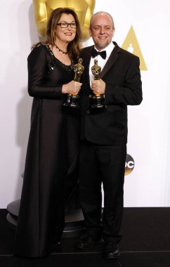 MAVRIXONLINE.COM - Frances Hannon ve Mark Coulier, Los Angeles 'taki Loews Hollywood Oteli' nde düzenlenen 87. 22 Şubat 2015. Yazı, kredi, televizyon kullanımı, web kullanımı veya linkback MAVRIXONLINE.COM okumalı Fa