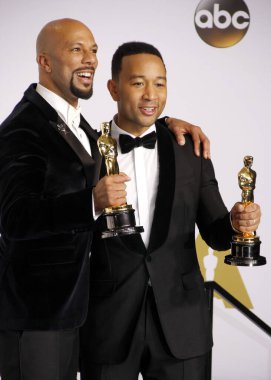 Common ve John Legend, 87. Geleneksel Akademi Ödülleri 'nde Los Angeles' taki Loews Hollywood Oteli 'nde düzenlenen basın odasında. 22 Şubat 2015.  
