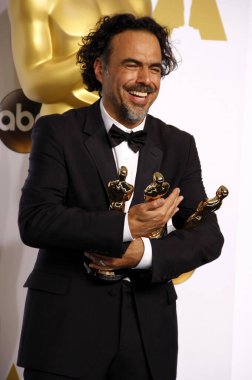 Alejandro Gonzalez Inarritu, 87. Yıllık Akademi Ödülleri 'nde Los Angeles' taki Loews Hollywood Oteli 'nde düzenlenen basın odasında. 22 Şubat 2015. 