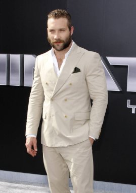 Jai Courtney 'Terminatör Genisys' in Los Angeles galasında 28 Haziran 2015 'te ABD' nin Hollywood Dolby Tiyatrosu 'nda gerçekleştirildi..  