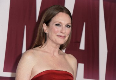 Julianne Moore, Netflix 'in 16 Kasım 2023' te Beverly Hills, ABD 'deki Akademi Sinema Müzesi' nde düzenlenen 'Mayıs Aralık ayının Los Angeles galasında.