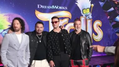 Chris Kirkpatrick, Justin Timberlake, Joey Fatone, Lance Bass, ve JC Chasez, 15 Kasım 2023 'te Hollywood, ABD' deki TCL Çin Tiyatrosu 'nda düzenlenen Los Angeles' taki 'Troll Band Together' prömiyerinde.