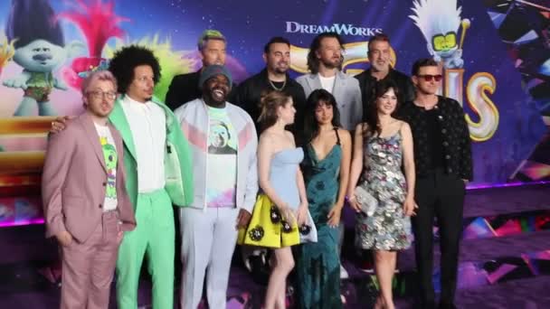 Christopher Mintz Plasse Eric Andre Ron Funches Lance Bass Anna — Stock video