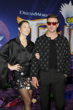 Jessica Biel ve Justin Timberlake, 15 Kasım 2023 'te ABD' nin Hollywood kentindeki TCL Çin Tiyatrosu 'nda düzenlenen' Troll Grubu 'nun Los Angeles galasında.