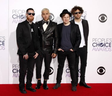 Fall Out Boy 'dan Andy Hurley, Peter Wentz, Patrick Stump ve Joe Trohman, 7 Ocak 2015 Salı günü Los Angeles Nokia L.A. Live Theatre' da düzenlenen 41..  