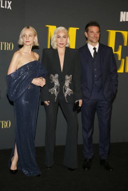 Carey Mulligan, Lady Gaga ve Bradley Cooper, 12 Aralık 2023 tarihinde ABD 'nin Los Angeles kentindeki Akademi Sinema Müzesi' nde düzenlenen Netflix 'in' Maestro 'sunun özel gösteriminde.