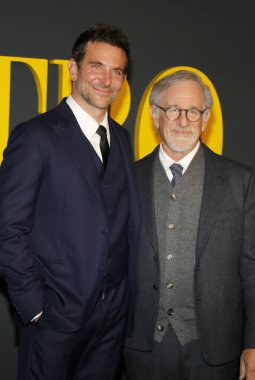 Bradley Cooper ve Steven Spielberg, Netflix 'in 