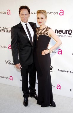 Stephen Moyer ve Anna Paquin, 24 Şubat 2013 'te ABD' nin Kaliforniya eyaletinin Batı Hollywood kentindeki Pasifik Tasarım Merkezi 'nde düzenlenen 21..  