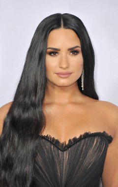 Demi Lovato, Los Angeles, ABD 'deki Microsoft Tiyatrosu' nda 19 Kasım 2017 'de düzenlenen 2017 Amerikan Müzik Ödülleri' nde.