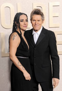 Giada Colagrande ve Willem Dafoe, 7 Ocak 2024 'te Beverly Hills, ABD' deki Beverly Hilton Oteli 'nde düzenlenen 81..