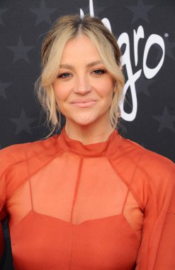 Abby Elliott, 14 Ocak 2024 'te ABD' nin Santa Monica kentindeki Barker Hangarında düzenlenen 29..