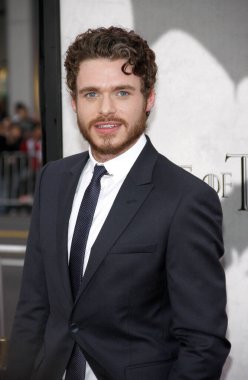 Richard Madden, 18 Mart 2013 'te ABD' nin Los Angeles kentindeki TCL Çin Tiyatrosu 'nda düzenlenen Game of Thrones' un üçüncü sezon galasında.