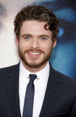 Richard Madden, 18 Mart 2013 'te ABD' nin Los Angeles kentindeki TCL Çin Tiyatrosu 'nda düzenlenen Game of Thrones' un üçüncü sezon galasında.