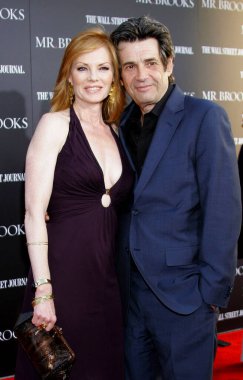 Alan Rosenberg ve Marg Helgenberger Los Angeles prömiyerinde Brooks 22 Mayıs 2007 'de Hollywood, ABD' deki Grauman 'ın Çin Tiyatrosu' nda düzenlendi..