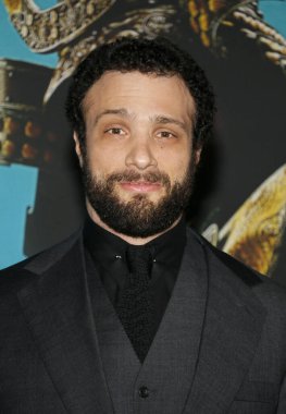 Cosmo Jarvis, 13 Şubat 2024 'te ABD' nin Los Angeles kentindeki Akademi Sinema Müzesi 'nde düzenlenen FX' in Shogun galasında.